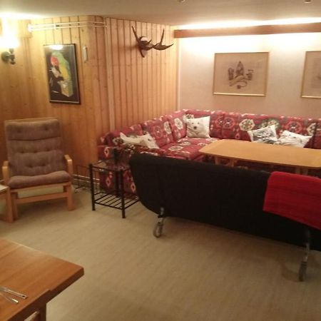 Hotell Zlafen Bed And Breakfast Карлскуга Экстерьер фото